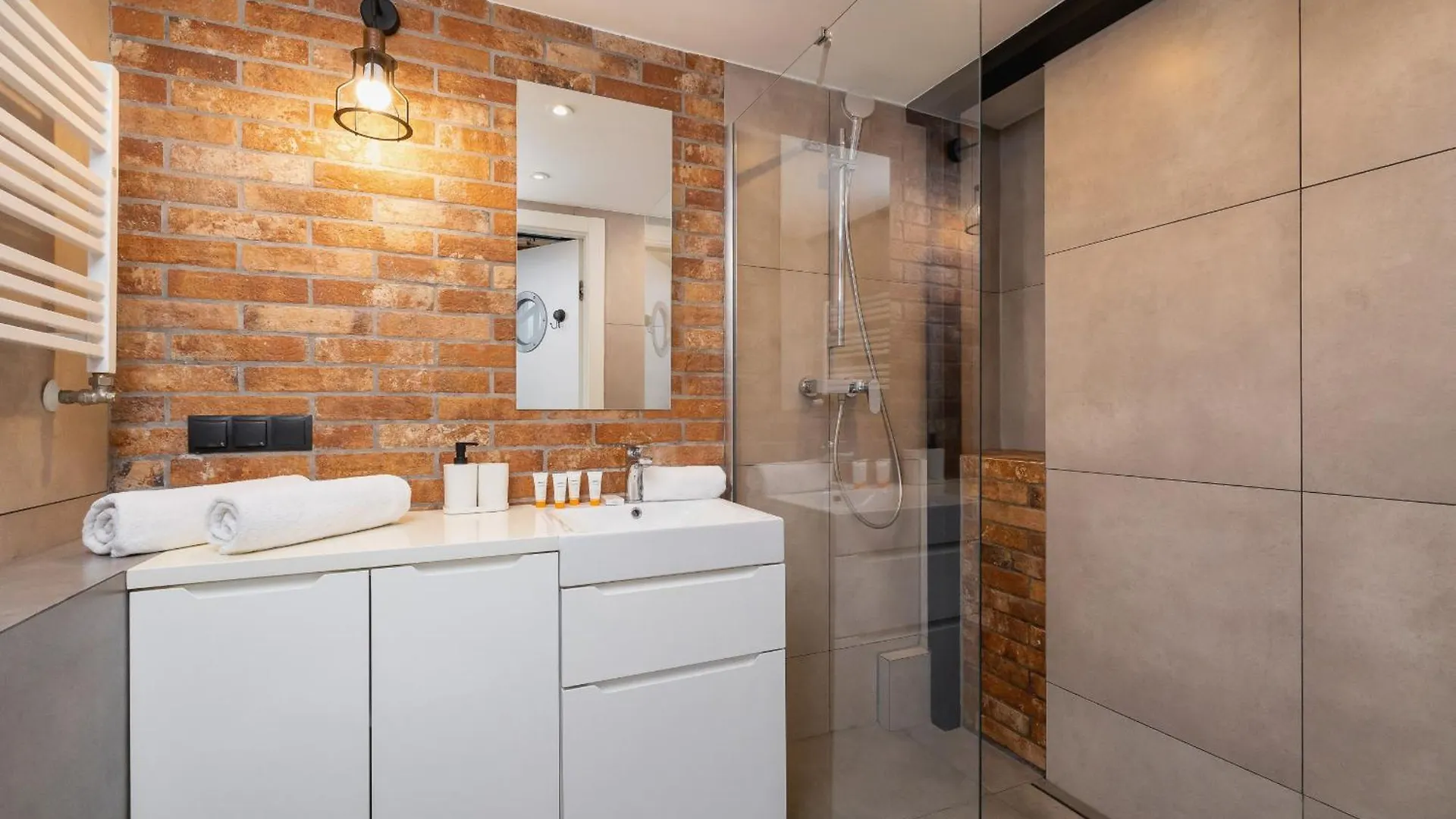 Deluxe Loft Apartment Lubelska With Mezzanine By Noclegi Renters Cracovie 0*,  Pologne